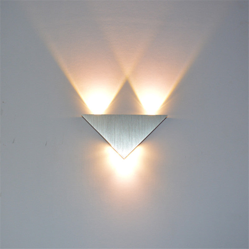 Aluminum TV light triangle wall light