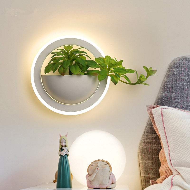 Modern minimalist wall light | Decor Gifts and More