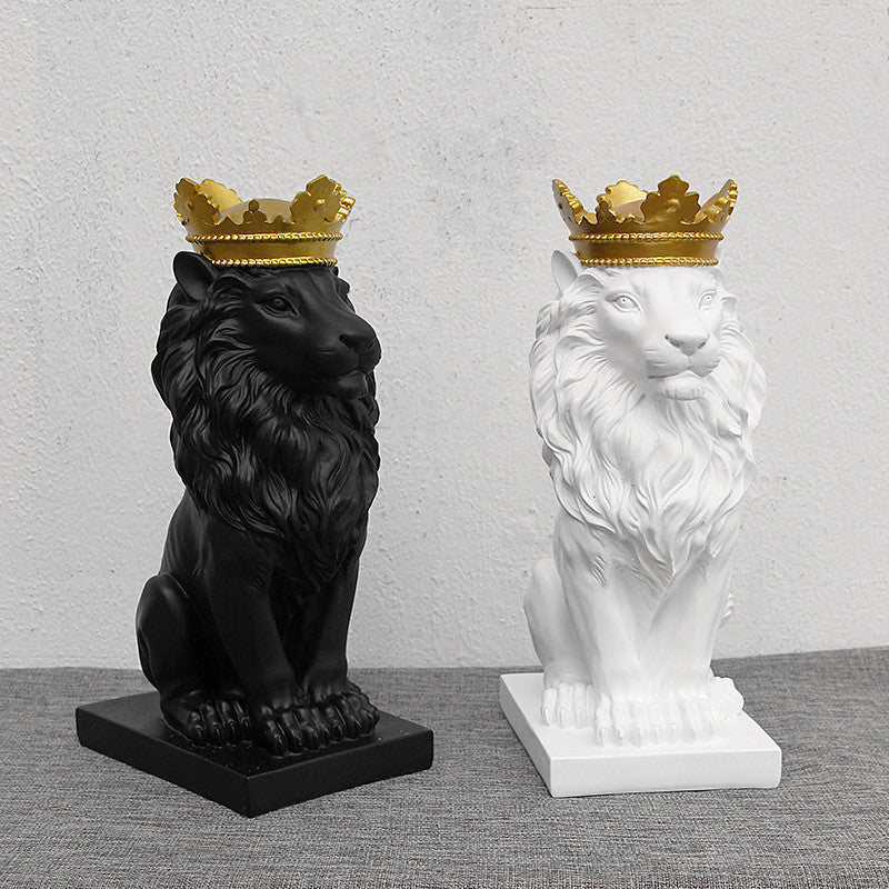 Crown lion ornament | Decor Gifts and More