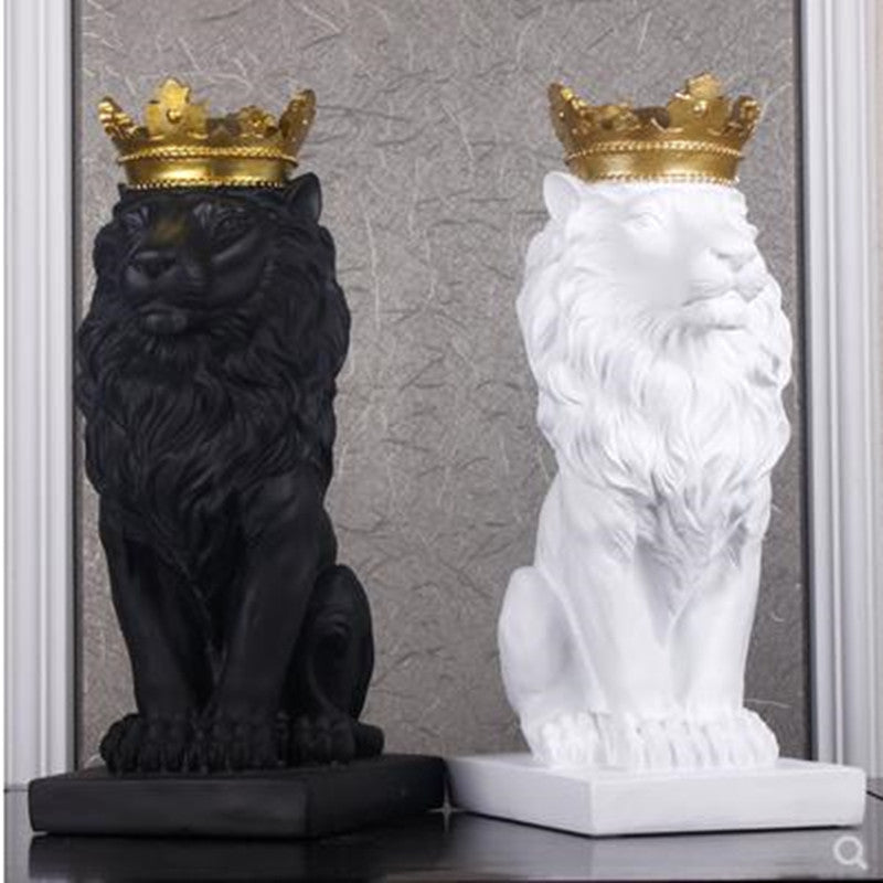 Crown lion ornament | Decor Gifts and More